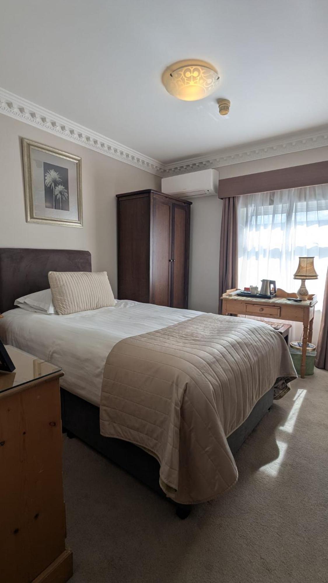 Superior Single Room